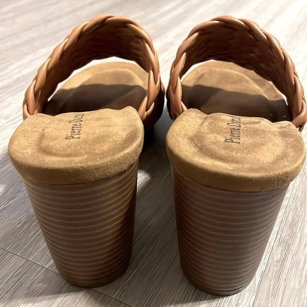 Pierre Dumas Women’s Morgen Sandal Heels Size 10 Brown Thick Heel Quilted Strap